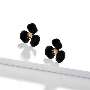 🔆3/$30 New Black Petal & Pearl Earrings